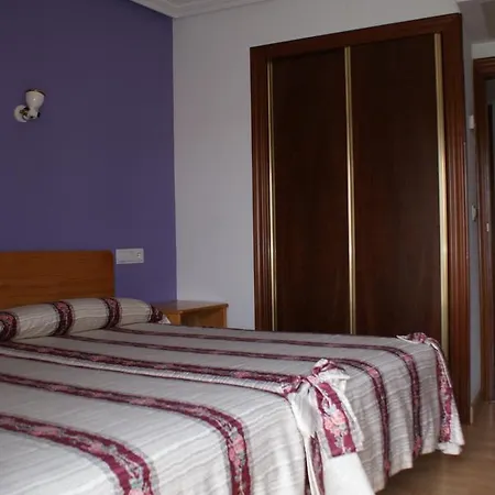 Casa de hóspedes Virgen Del Villar Laguna de Duero